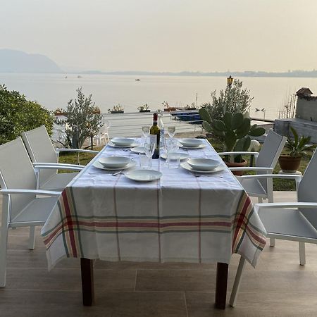 Villa Anastasye Your Lakefront Vacation Rental Predore Luaran gambar