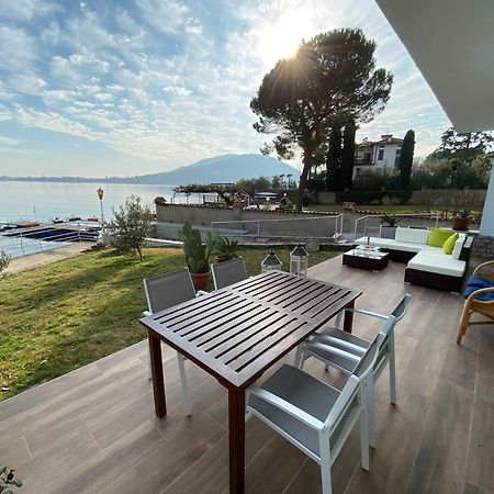 Villa Anastasye Your Lakefront Vacation Rental Predore Luaran gambar