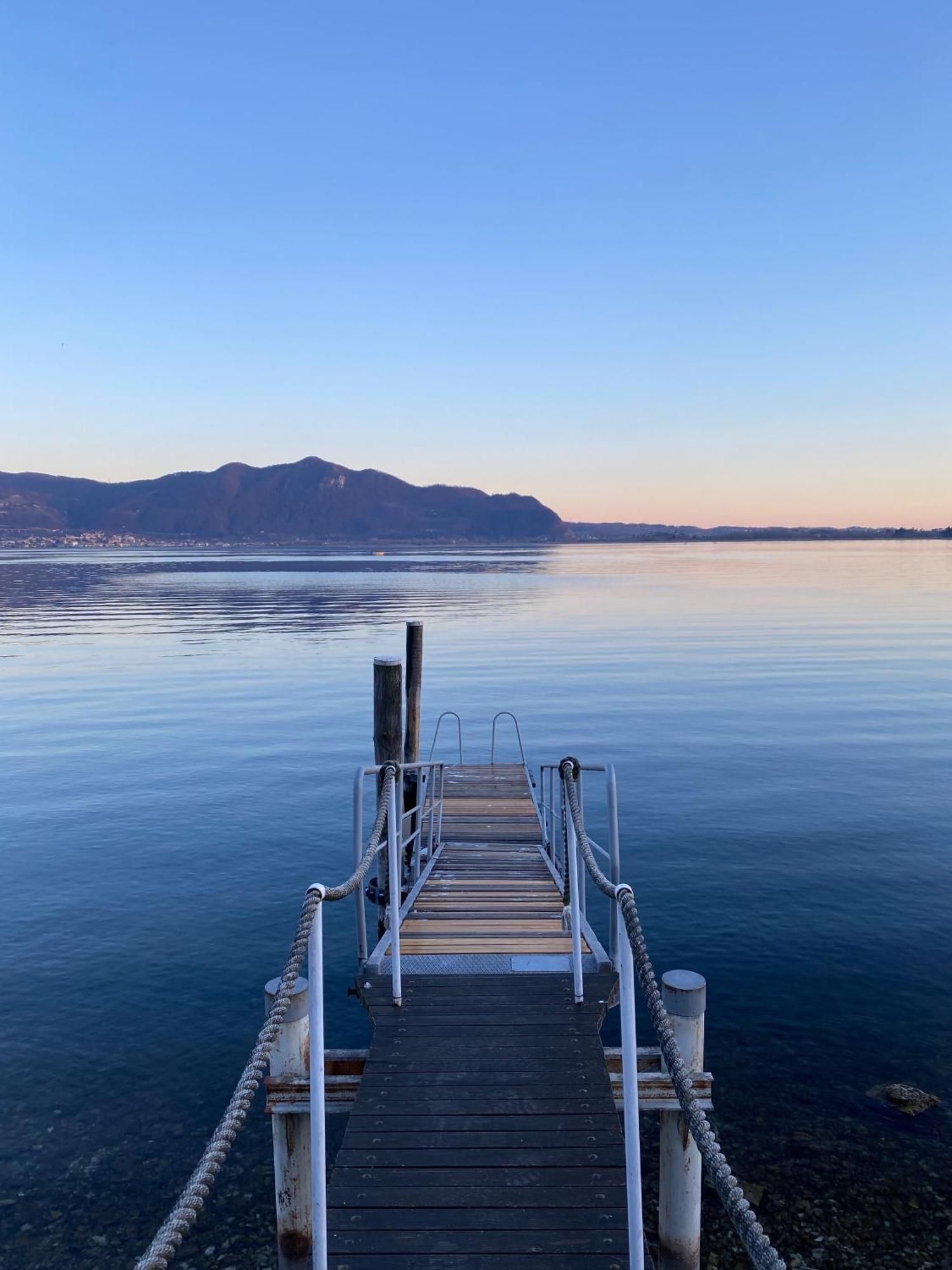 Villa Anastasye Your Lakefront Vacation Rental Predore Luaran gambar