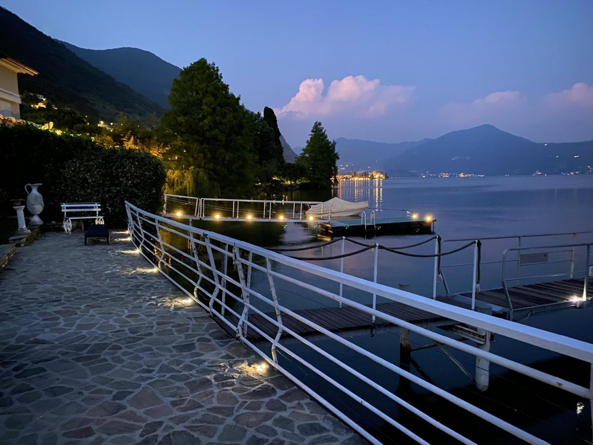 Villa Anastasye Your Lakefront Vacation Rental Predore Luaran gambar