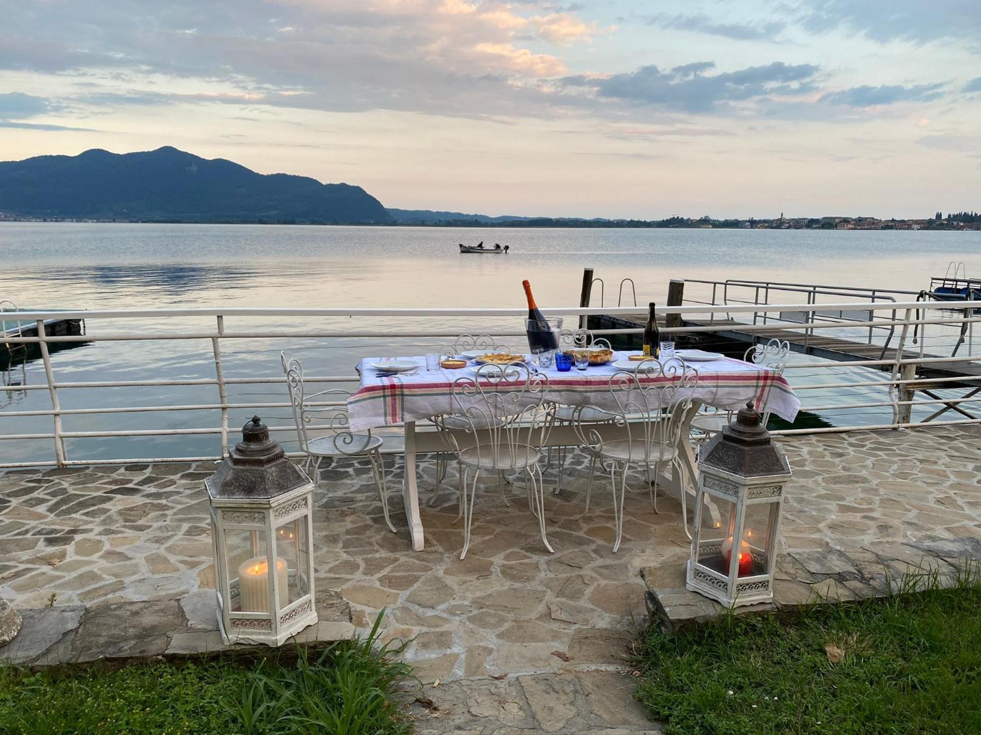 Villa Anastasye Your Lakefront Vacation Rental Predore Luaran gambar