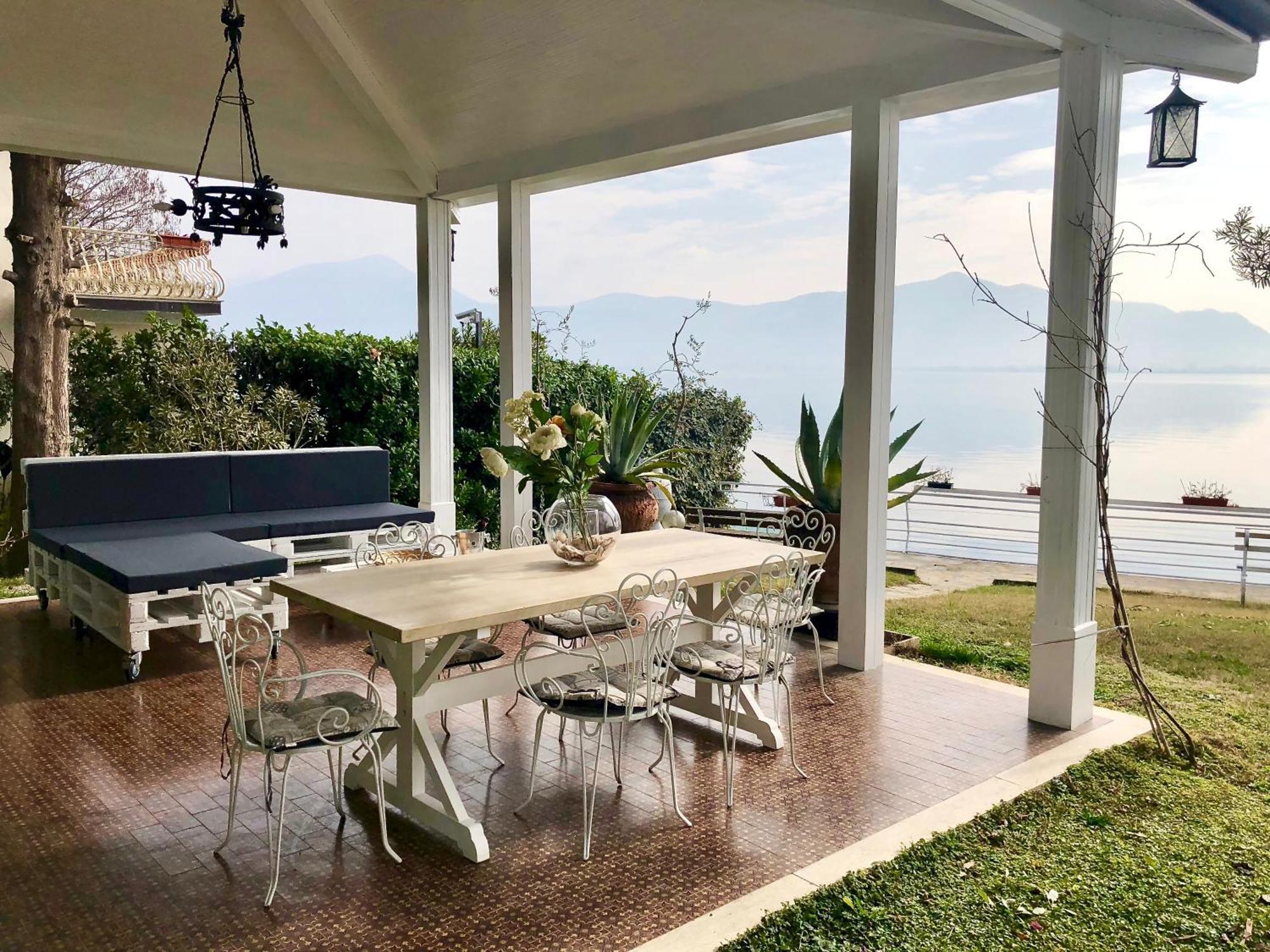 Villa Anastasye Your Lakefront Vacation Rental Predore Luaran gambar