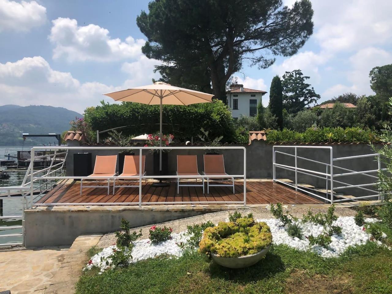 Villa Anastasye Your Lakefront Vacation Rental Predore Luaran gambar