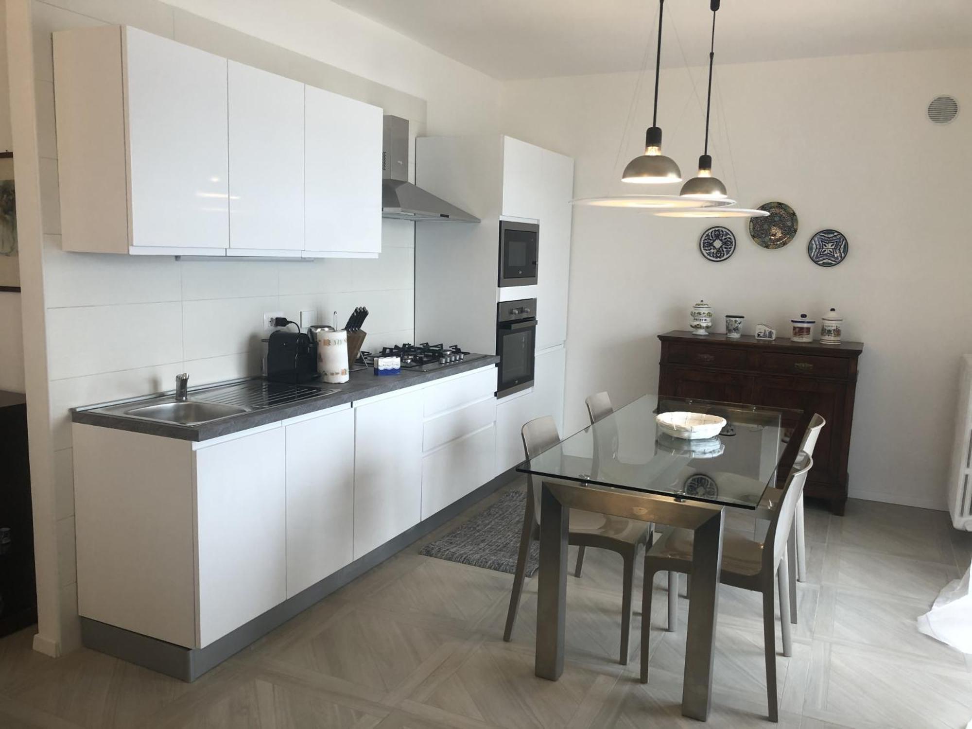 Villa Anastasye Your Lakefront Vacation Rental Predore Luaran gambar