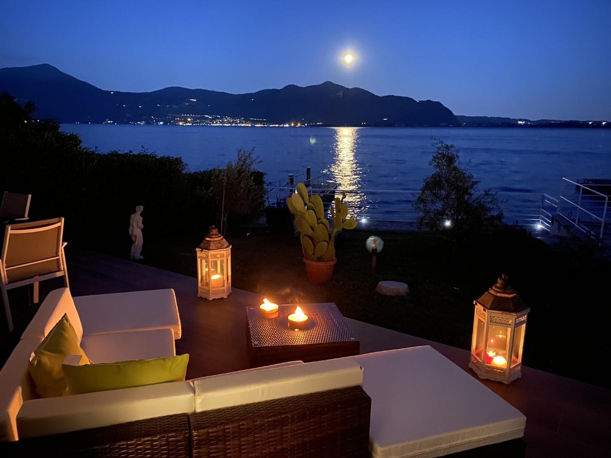 Villa Anastasye Your Lakefront Vacation Rental Predore Luaran gambar