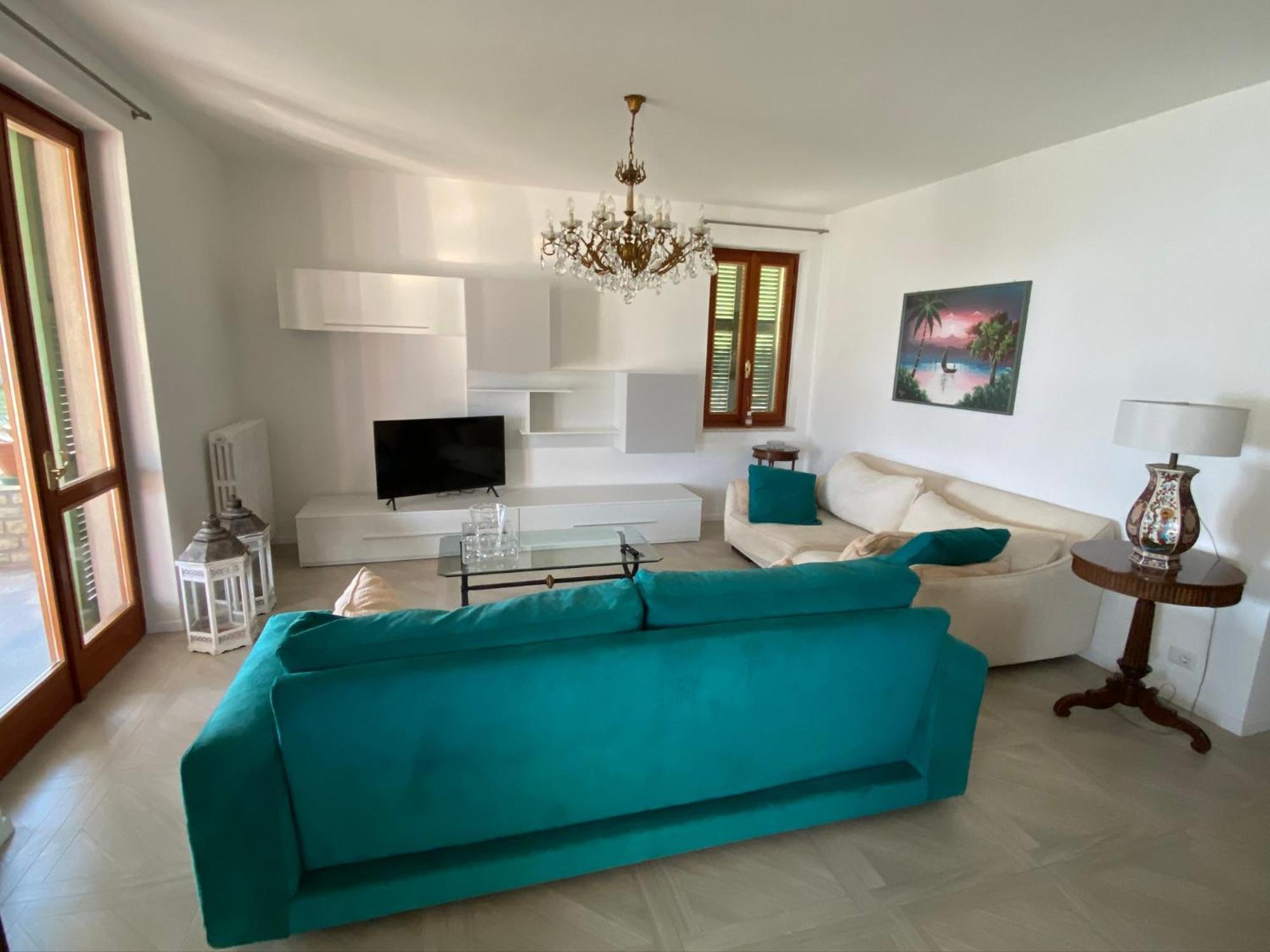 Villa Anastasye Your Lakefront Vacation Rental Predore Luaran gambar