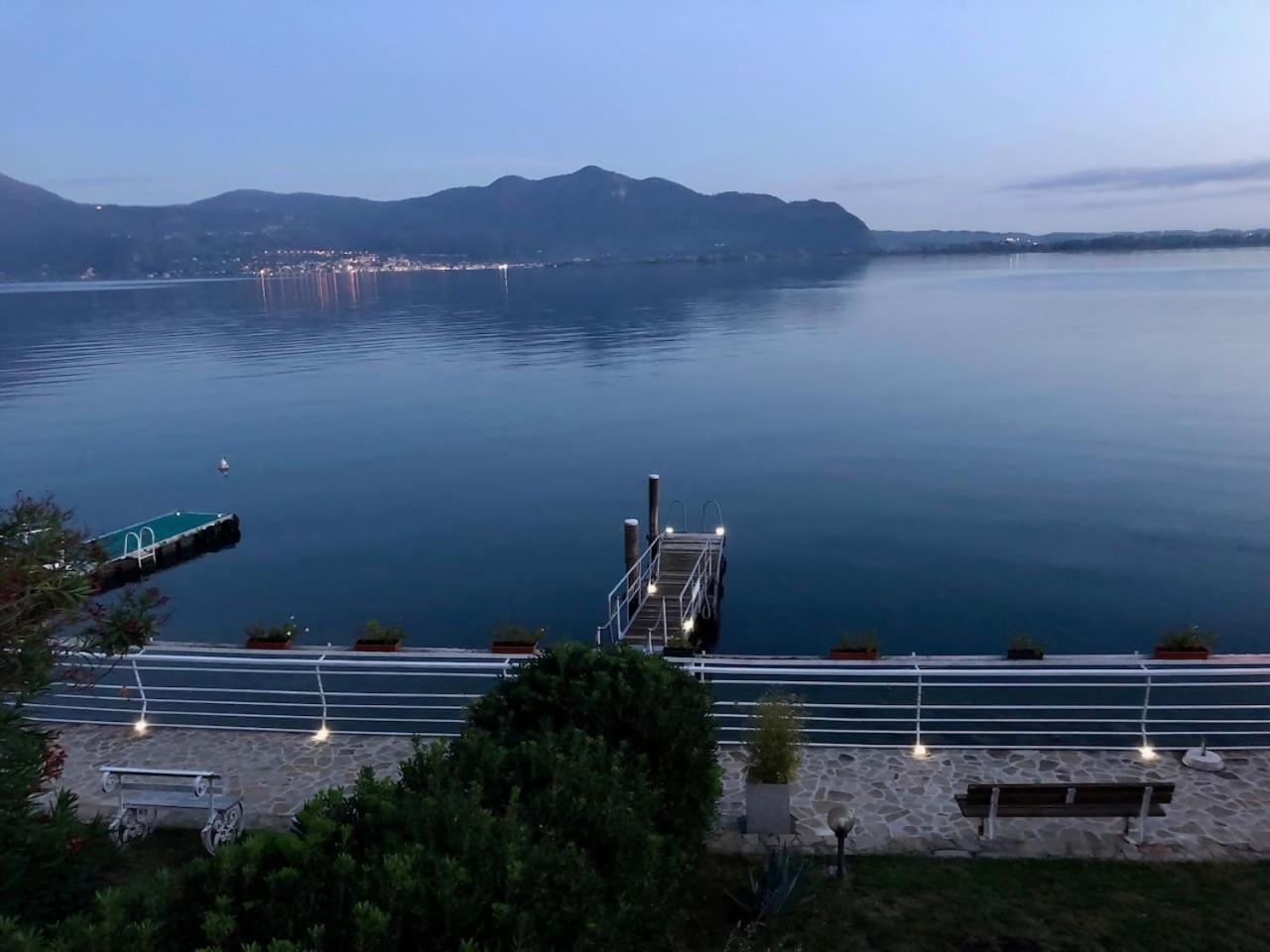 Villa Anastasye Your Lakefront Vacation Rental Predore Bilik gambar