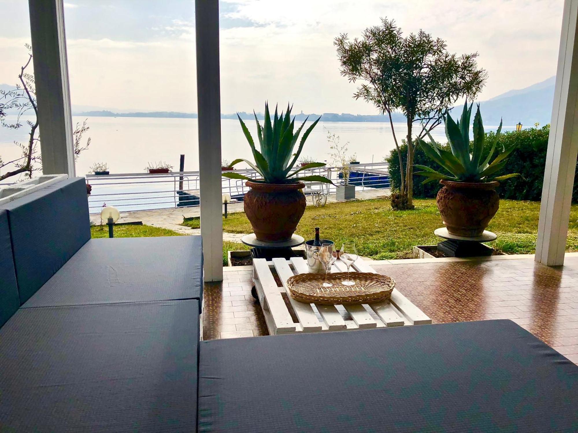 Villa Anastasye Your Lakefront Vacation Rental Predore Bilik gambar