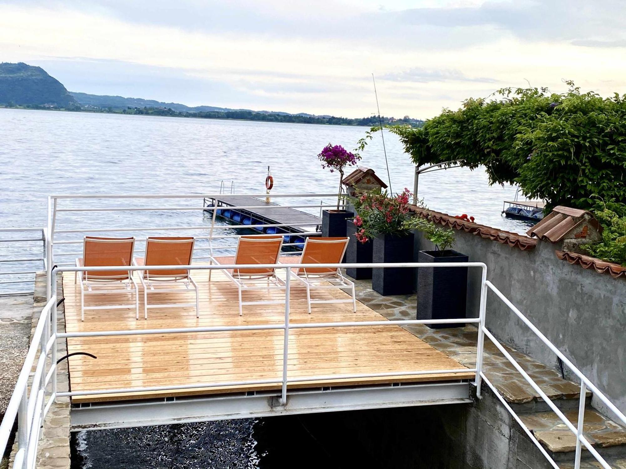 Villa Anastasye Your Lakefront Vacation Rental Predore Bilik gambar